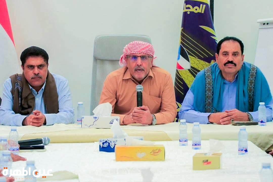 رئيس الجمعية الوطنية يلتقي مشايخ نهد ومرة والصيعر