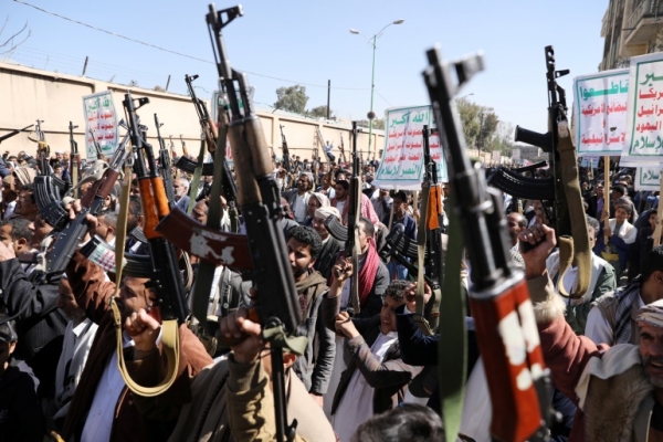 مركز حقوقي يطالب الحوثيين بالكشف عن مصير خبيرين تربويين والإفراج عنهم